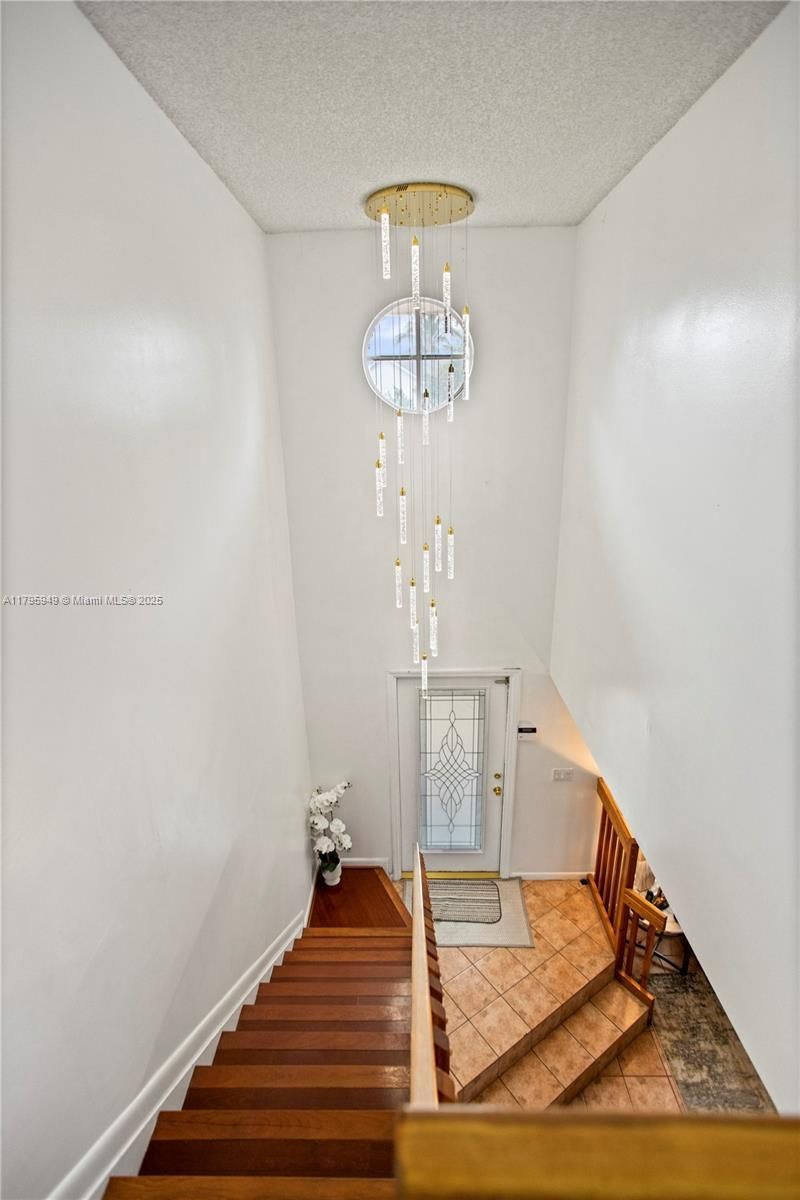 1051 SW 95th Ter, Pembroke Pines, FL 33025 Photo