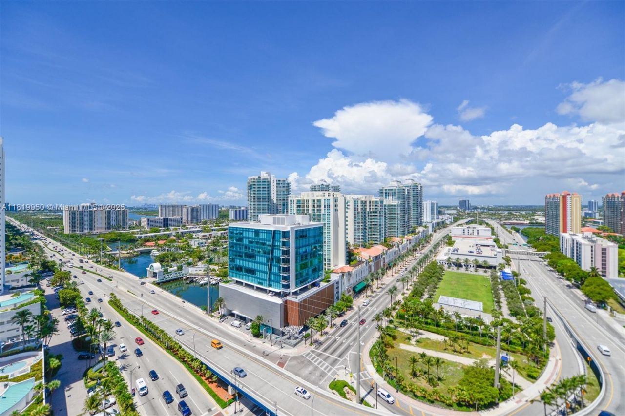 16699 Collins Ave, Unit 2107, Sunny Isles Beach, FL 33160 Photo