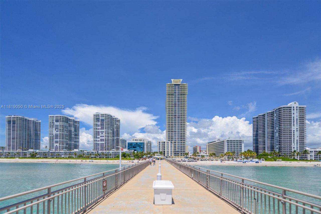 16699 Collins Ave, Unit 2107, Sunny Isles Beach, FL 33160 Photo