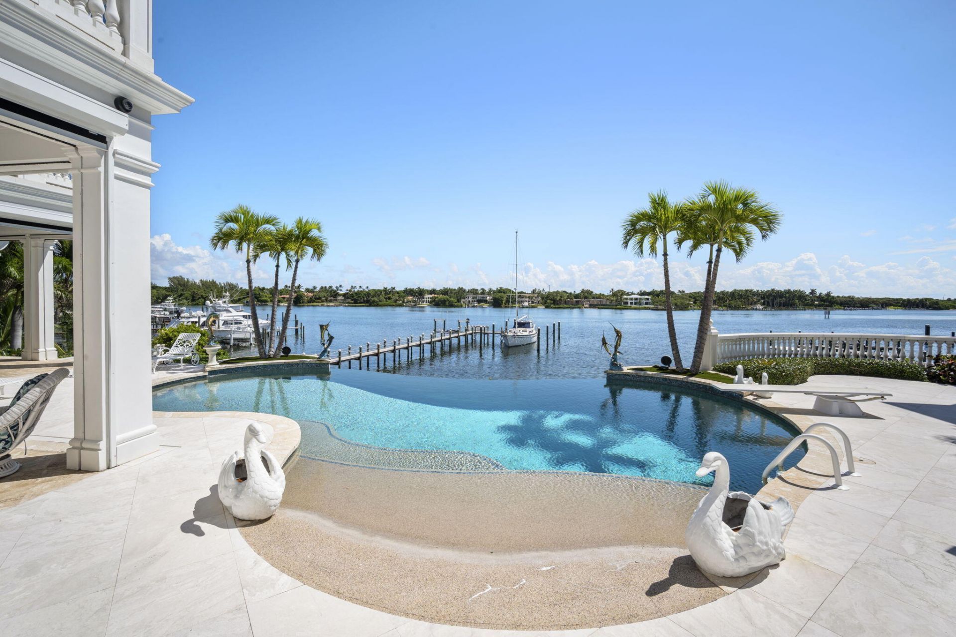 17667 SE Federal Highway, Jupiter, FL 33469 Photo