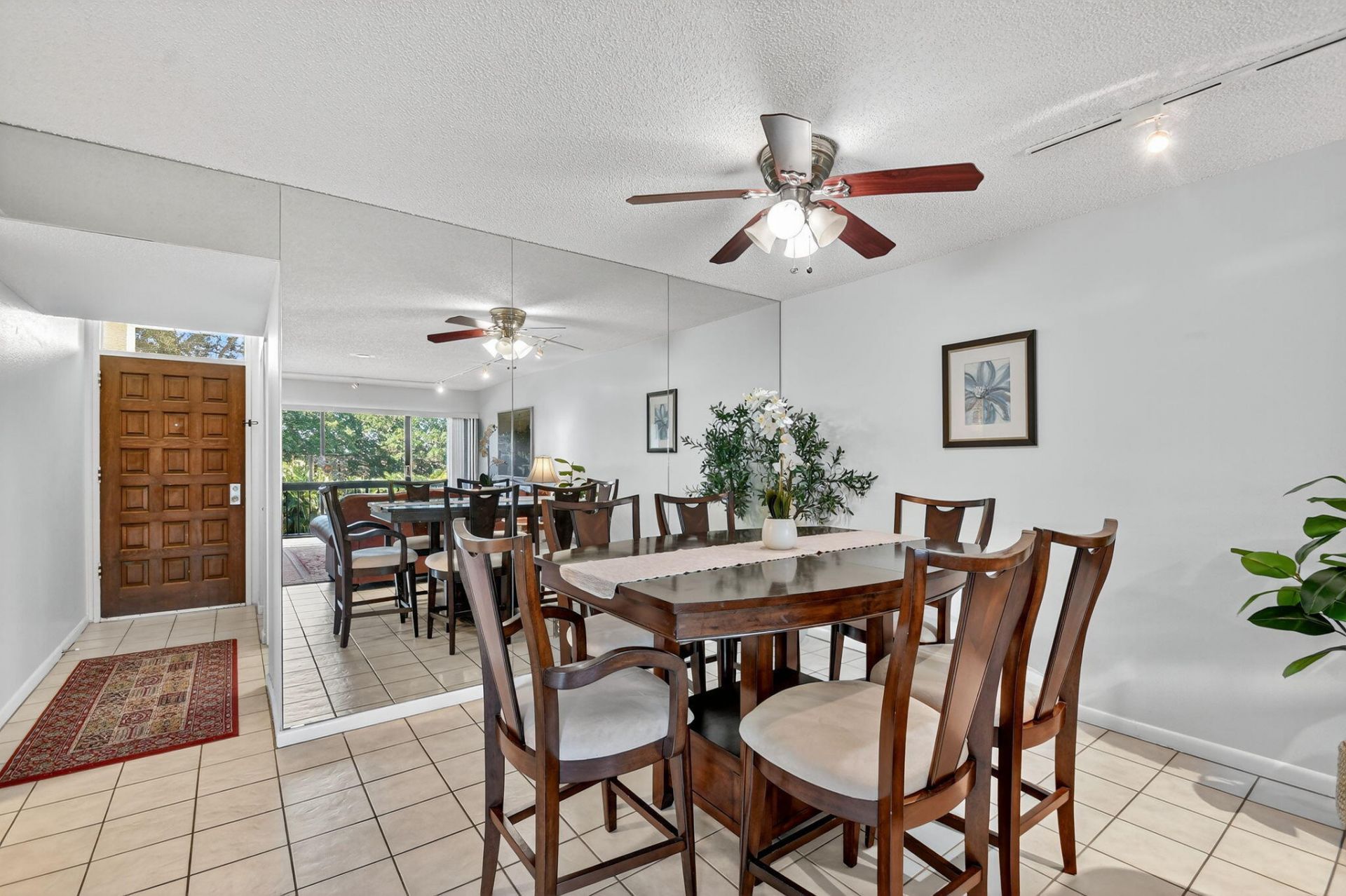 2500 Presidential Way, Unit 302, West Palm Beach, FL 33401 Photo