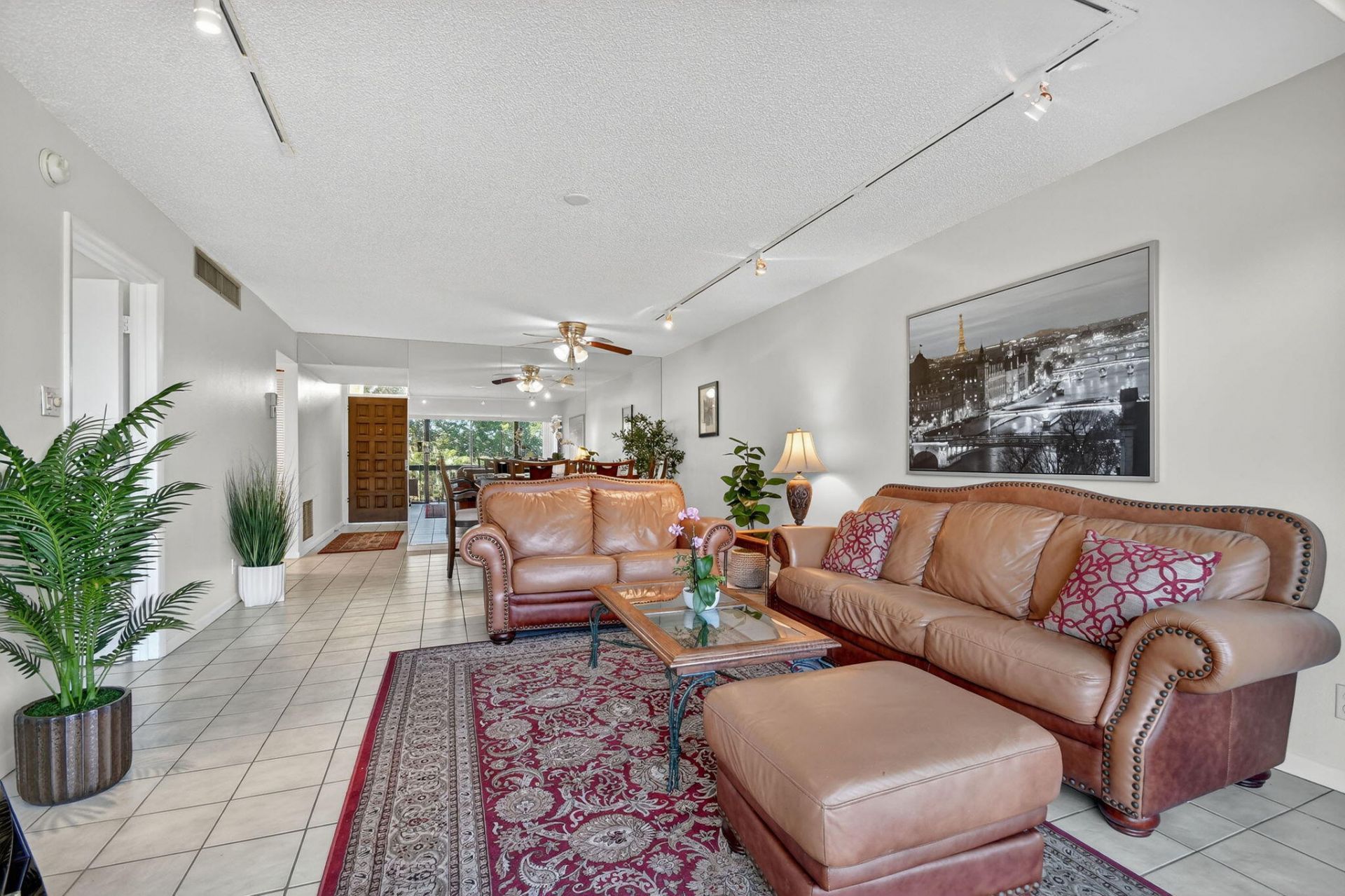 2500 Presidential Way, Unit 302, West Palm Beach, FL 33401 Photo