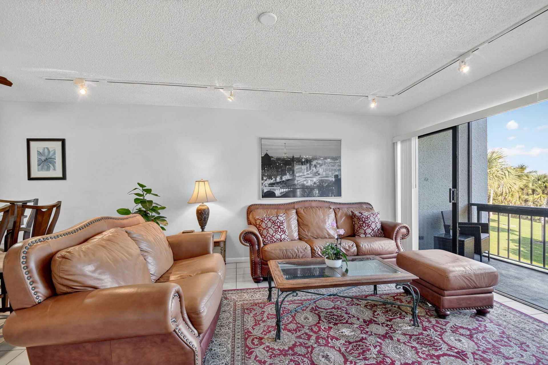 2500 Presidential Way, Unit 302, West Palm Beach, FL 33401 Photo