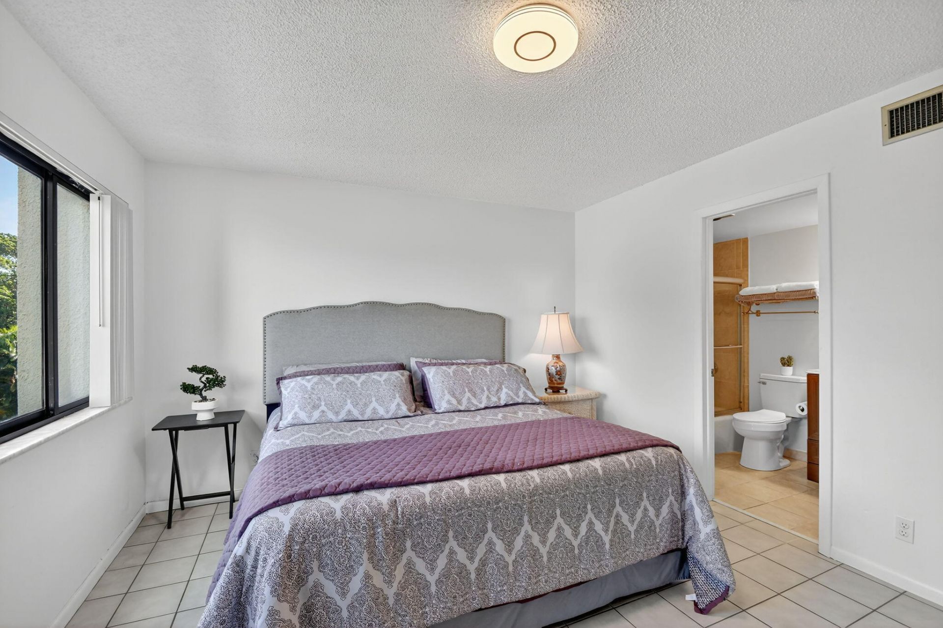 2500 Presidential Way, Unit 302, West Palm Beach, FL 33401 Photo