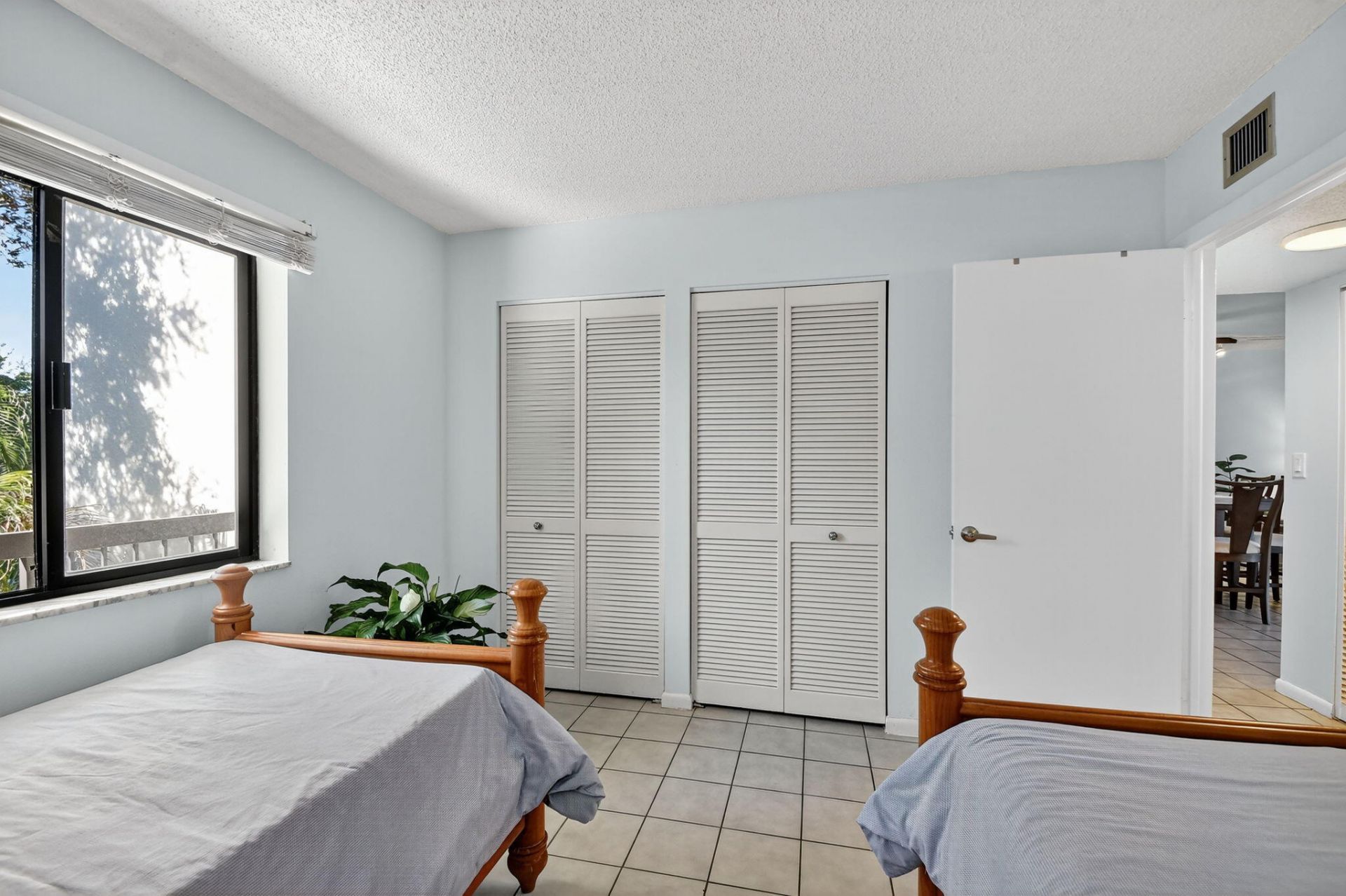 2500 Presidential Way, Unit 302, West Palm Beach, FL 33401 Photo