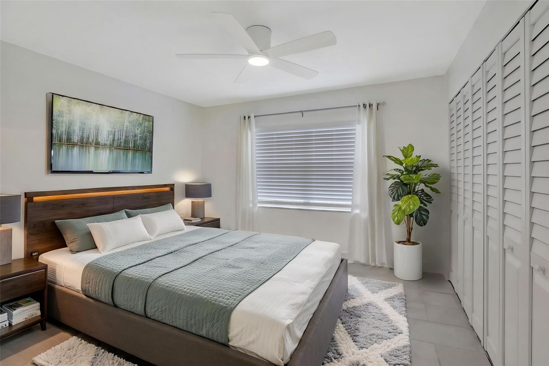 9861 Sunrise Lakes Boulevard, Unit 303, Sunrise, FL 33322 Photo