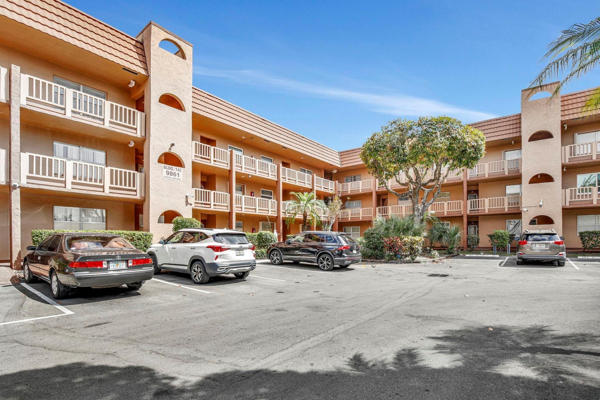 9861 Sunrise Lakes Boulevard, Unit 303, Sunrise, FL 33322 Photo