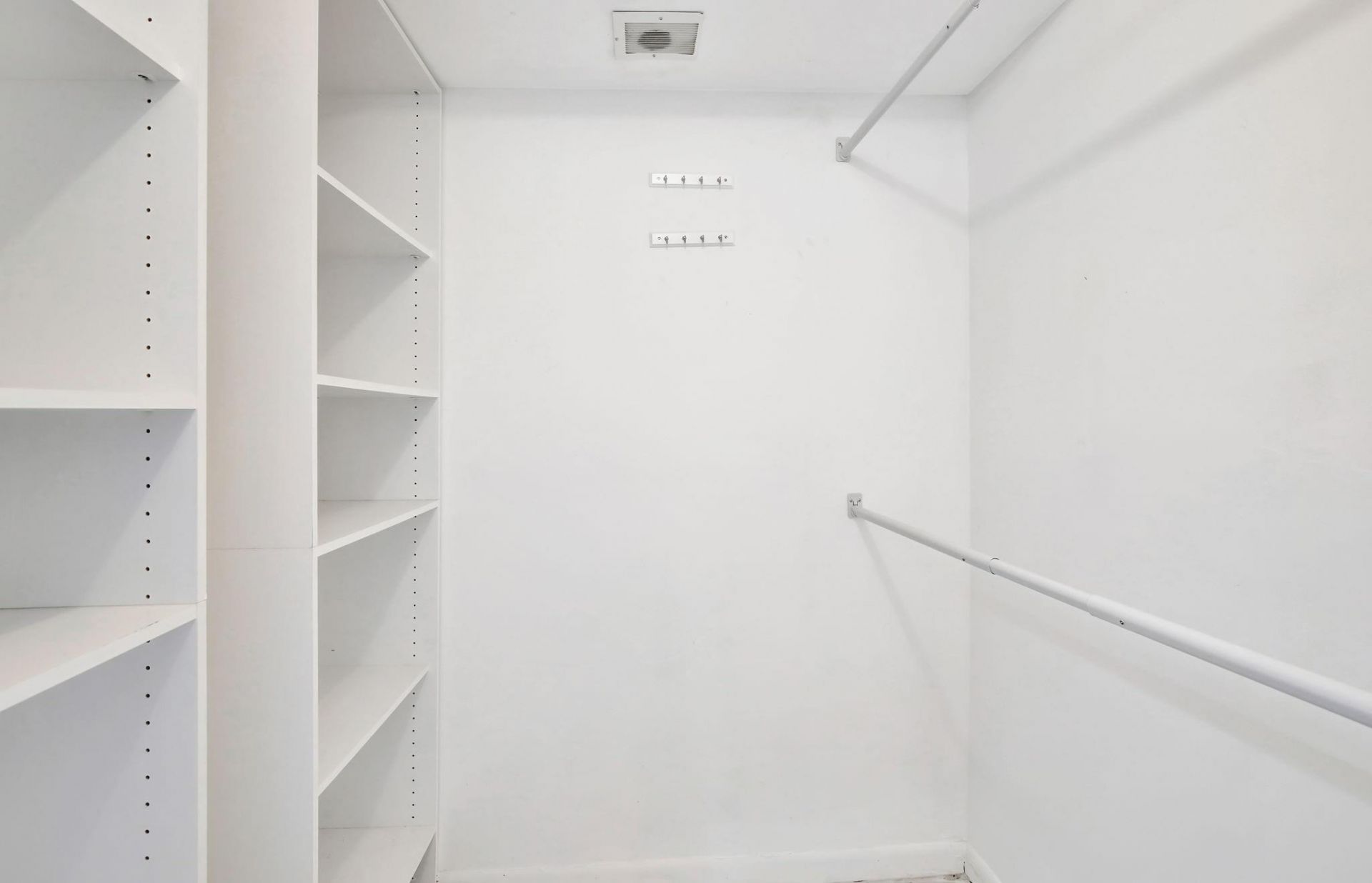 9861 Sunrise Lakes Boulevard, Unit 303, Sunrise, FL 33322 Photo