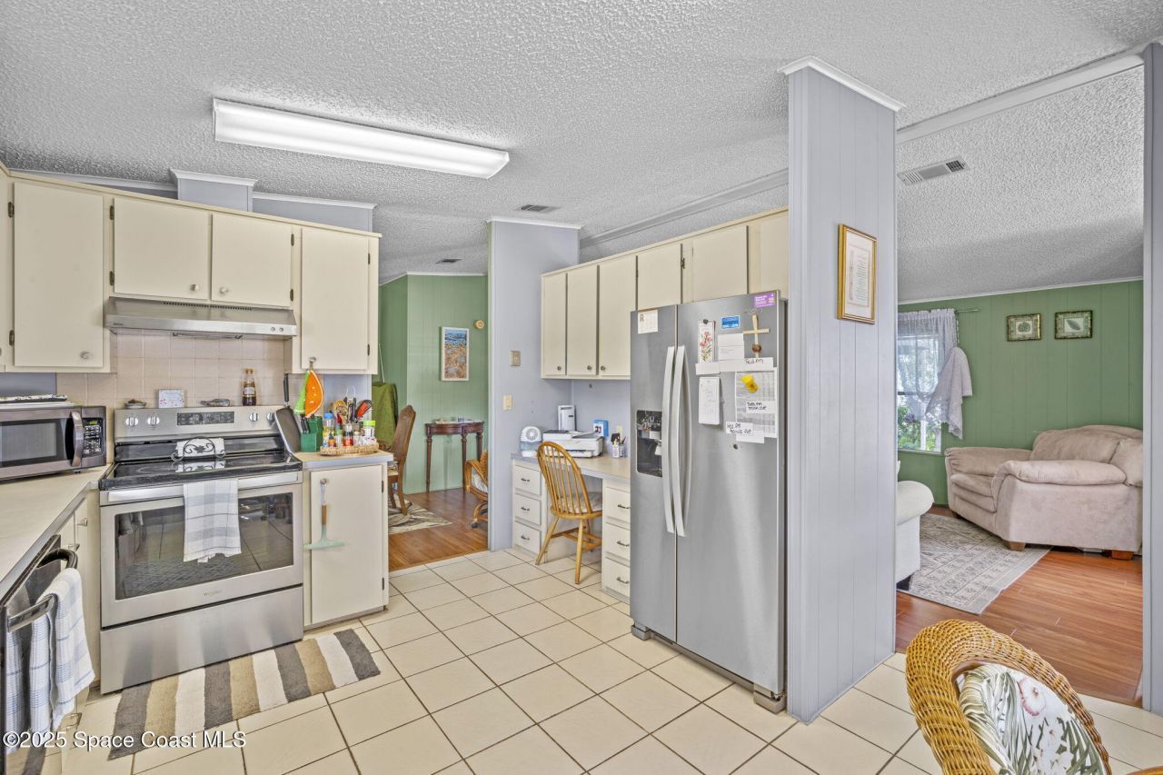 433 Marlin Circle, Barefoot Bay, FL 32976 Photo