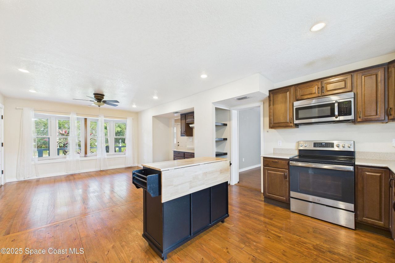 3435 Huggins Drive, Malabar, FL 32950 Photo