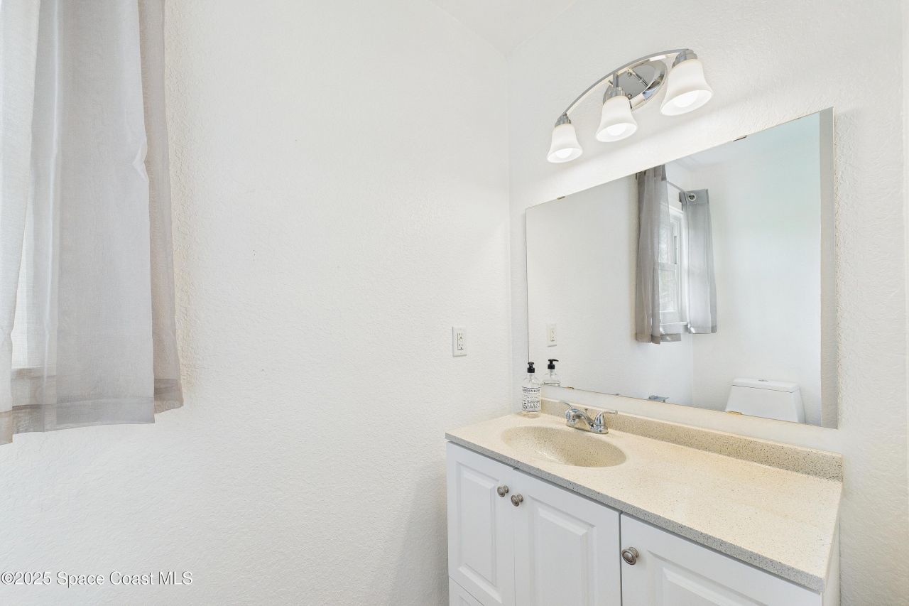 3435 Huggins Drive, Malabar, FL 32950 Photo