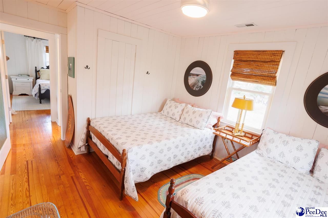 1619 Edge Drive Photo 14