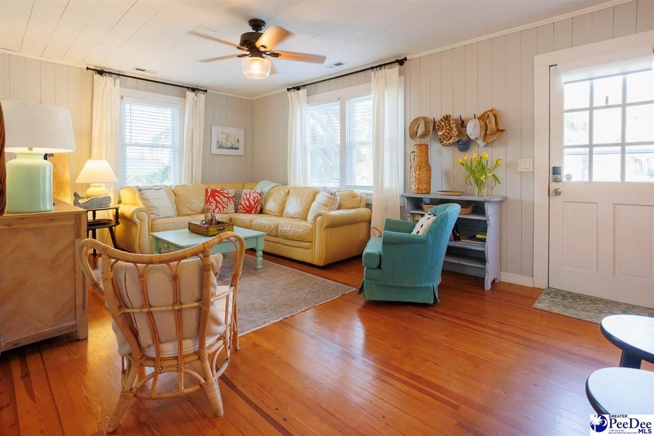 1619 Edge Drive Photo 6