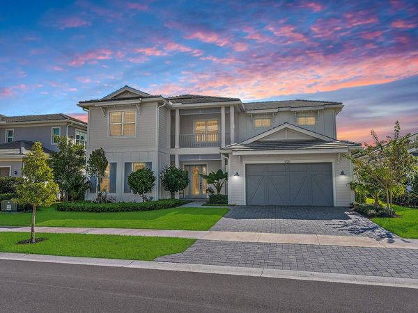 9316 Crestview Circle, Palm Beach Gardens, FL 33412