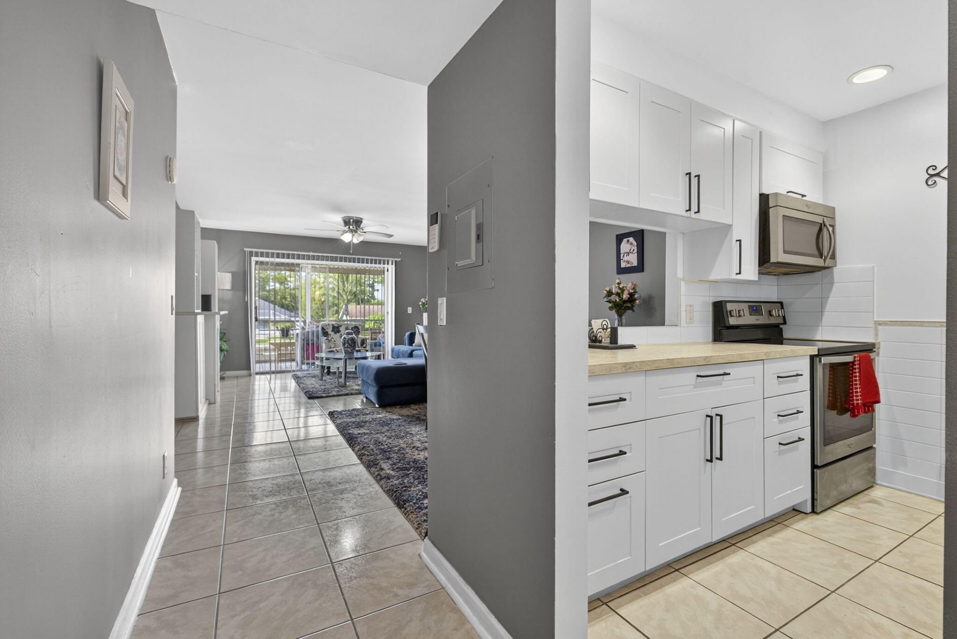 12001 Poinciana Boulevard, Unit 204, Royal Palm Beach, FL 33411 Photo