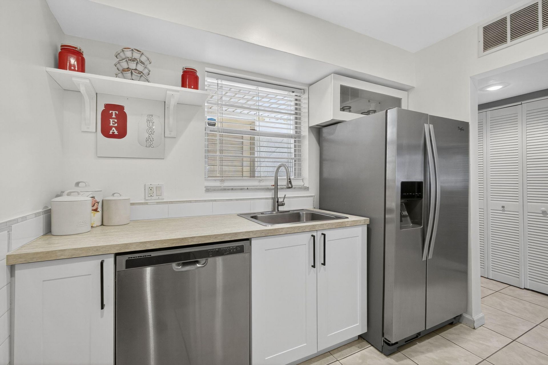 12001 Poinciana Boulevard, Unit 204, Royal Palm Beach, FL 33411 Photo