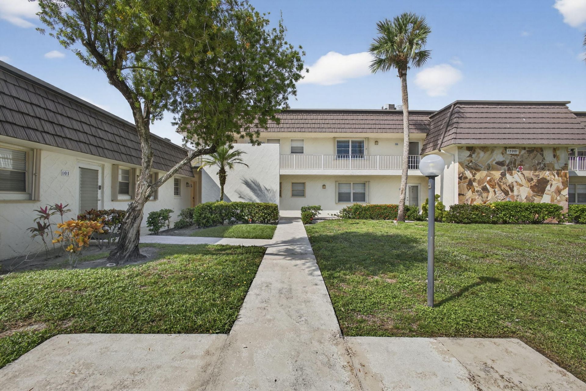 12001 Poinciana Boulevard, Unit 204, Royal Palm Beach, FL 33411 Photo
