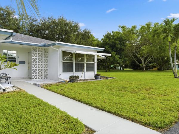 1167 S Drive Circle, Unit D, Delray Beach, FL 33445