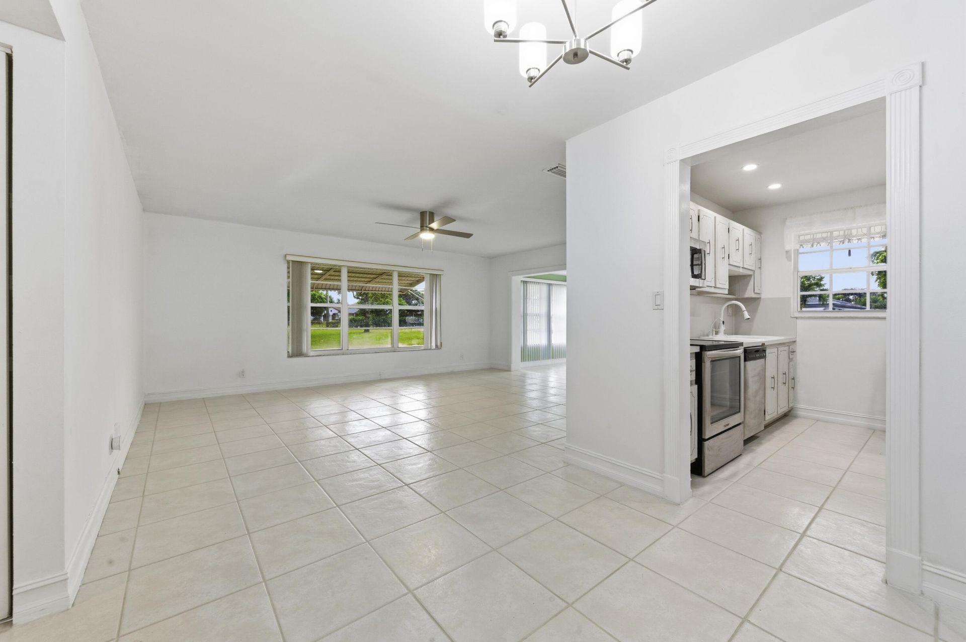1167 S Drive Circle, Unit D, Delray Beach, FL 33445 Photo