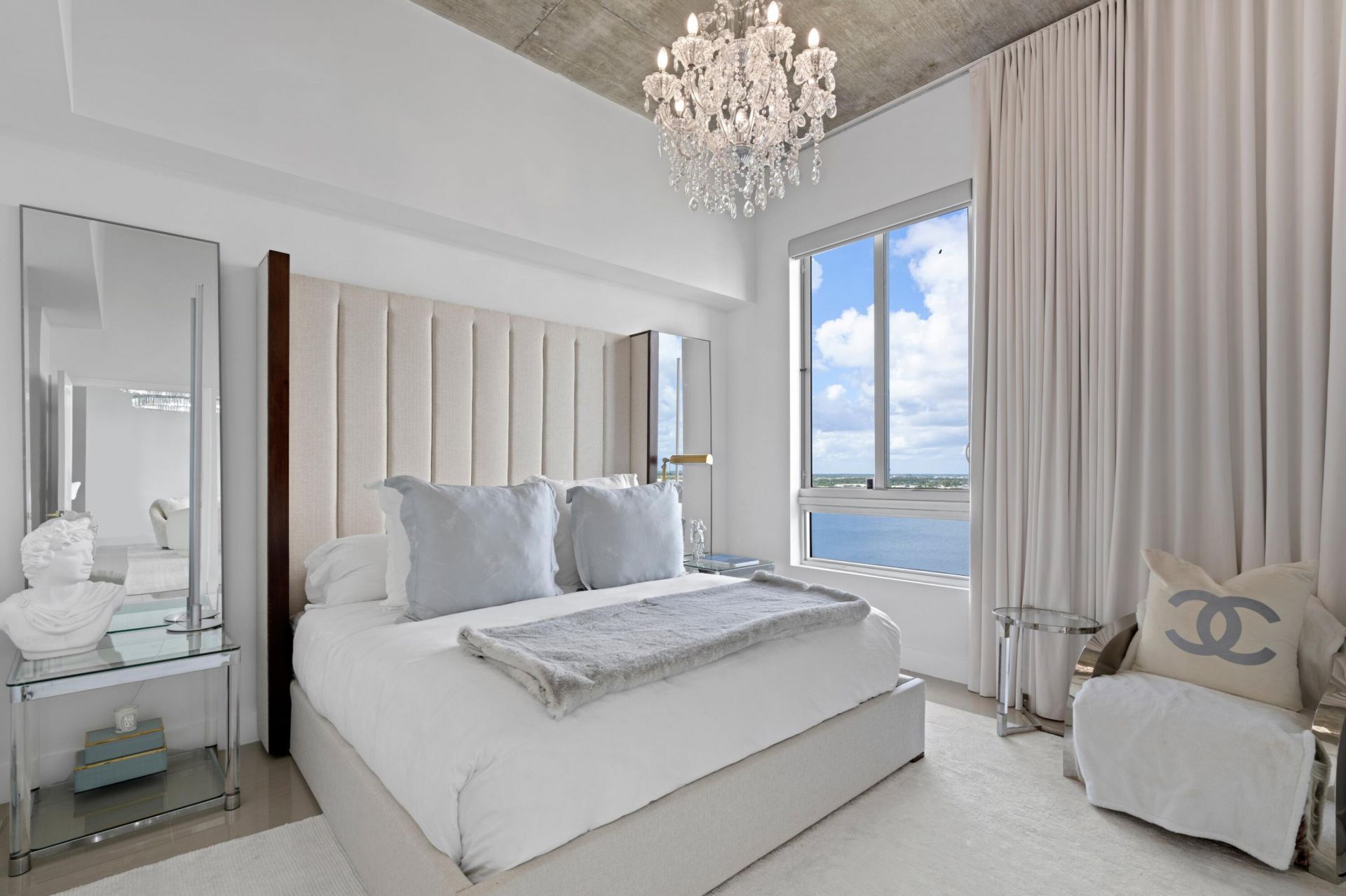 300 S Australian Avenue, Unit 1608, West Palm Beach, FL 33401 Photo