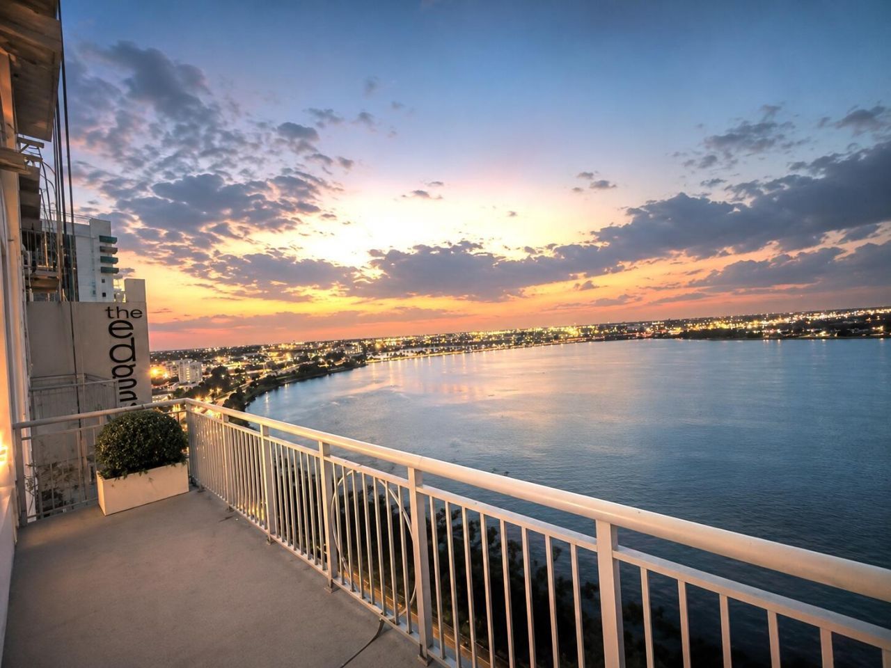 300 S Australian Avenue, Unit 1608, West Palm Beach, FL 33401 Photo