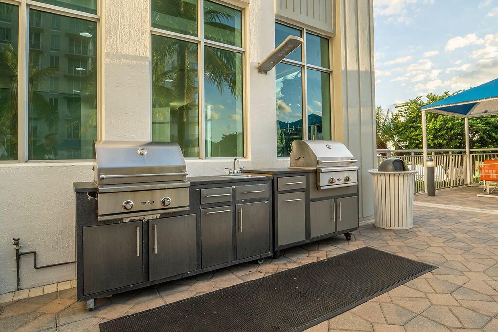 300 S Australian Avenue, Unit 1608, West Palm Beach, FL 33401 Photo