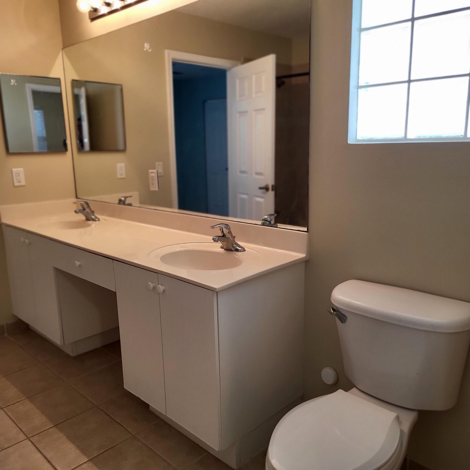 509 Alejandro Lane, West Palm Beach, FL 33413 Photo