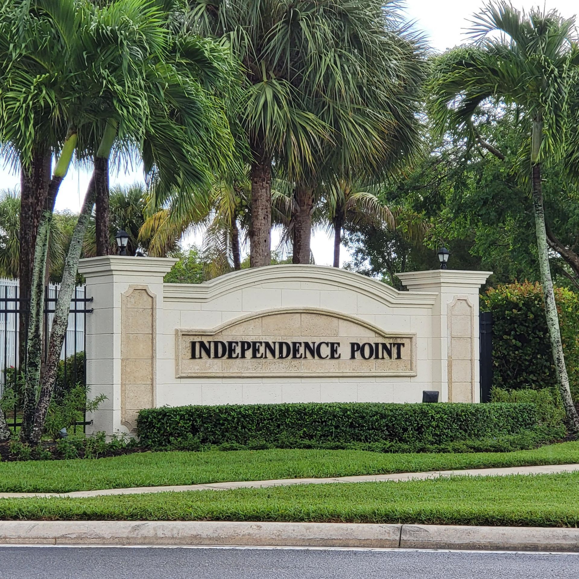 509 Alejandro Lane, West Palm Beach, FL 33413 Photo