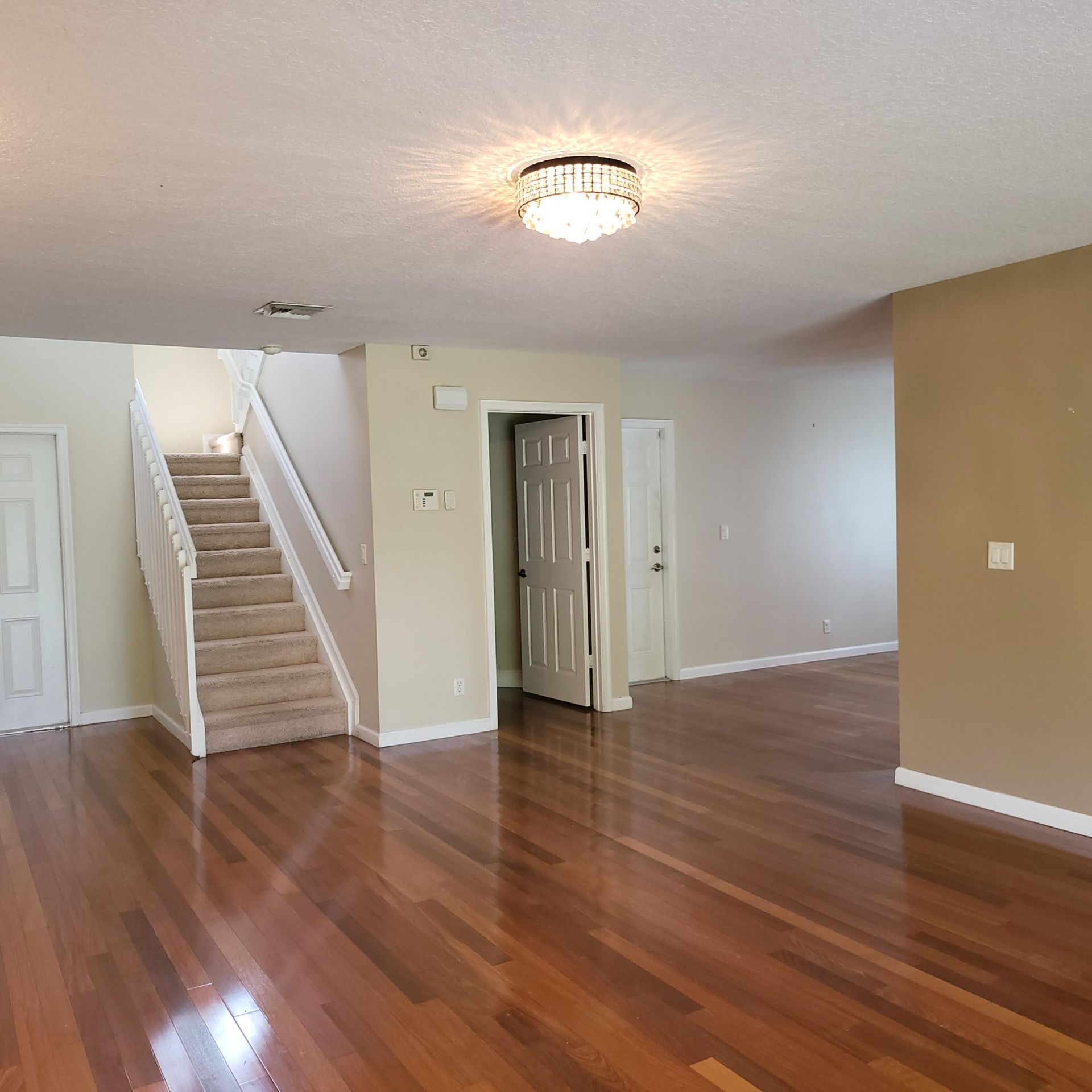 509 Alejandro Lane, West Palm Beach, FL 33413 Photo