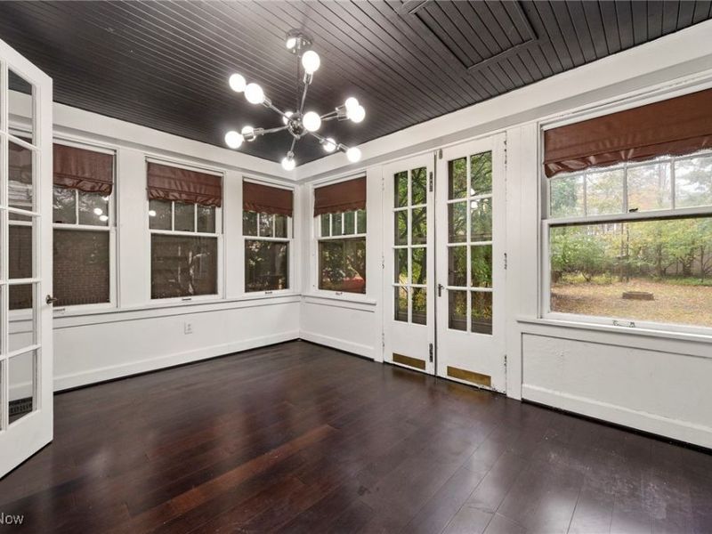 3098 Lincoln Boulevard, Cleveland, OH 44118 Photo 10