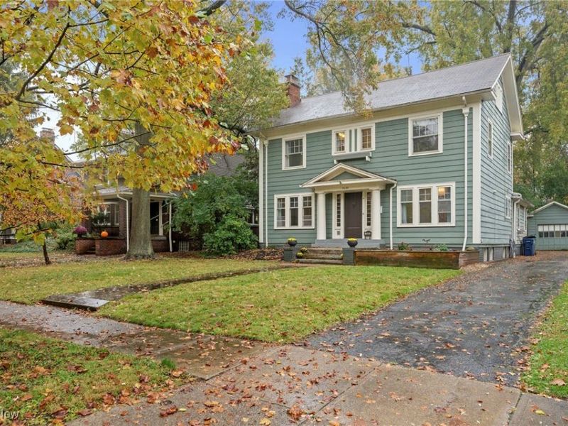 3098 Lincoln Boulevard, Cleveland, OH 44118 Photo 2