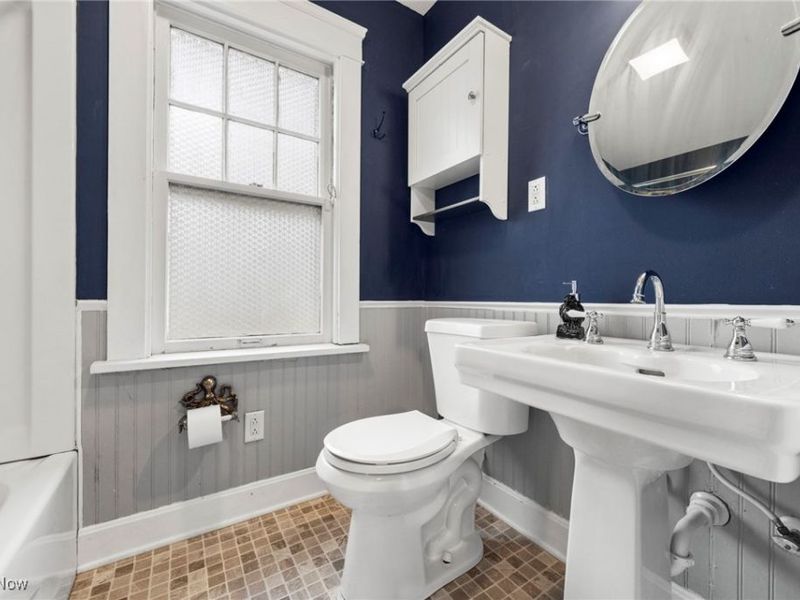 3098 Lincoln Boulevard, Cleveland, OH 44118 Photo 21