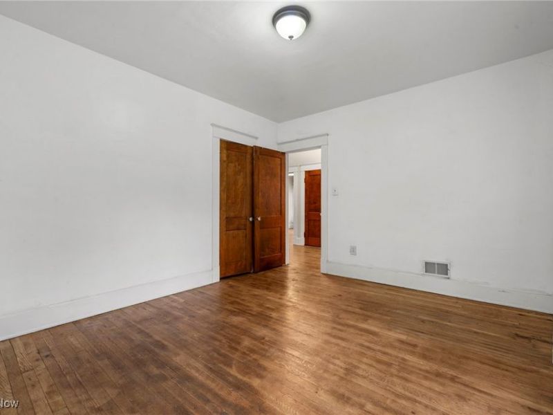 3098 Lincoln Boulevard, Cleveland, OH 44118 Photo 30