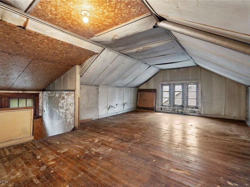 3098 Lincoln Boulevard, Cleveland, OH 44118 Photo 37