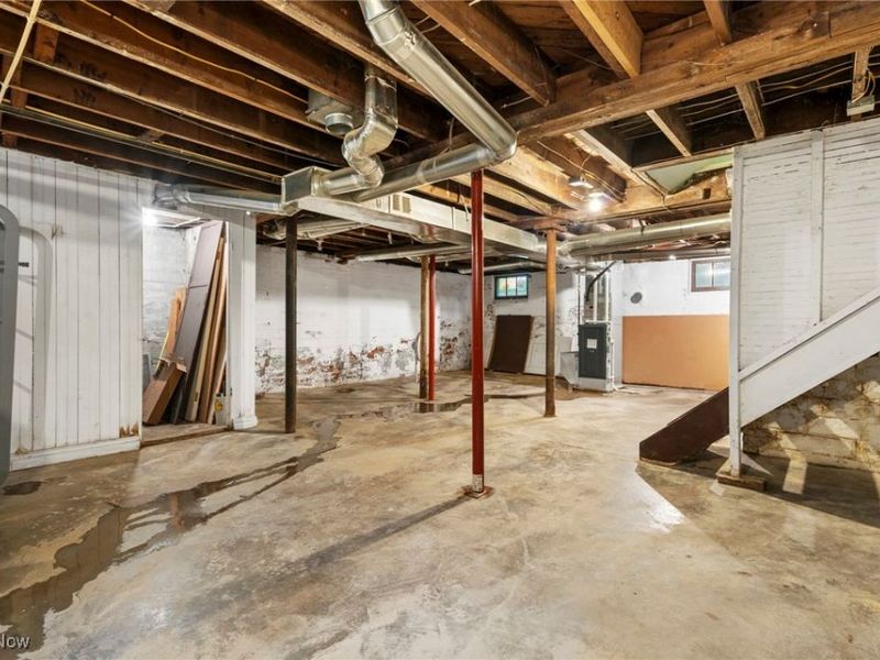 3098 Lincoln Boulevard, Cleveland, OH 44118 Photo 40