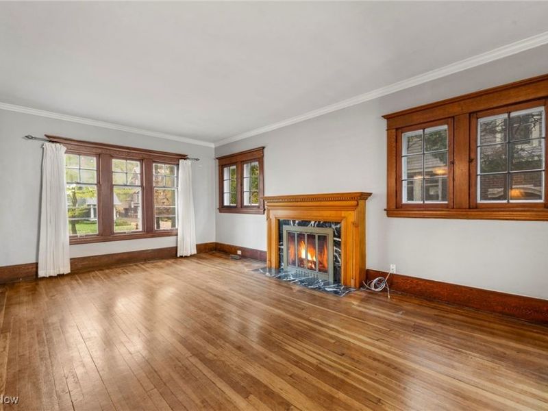 3098 Lincoln Boulevard, Cleveland, OH 44118 Photo 8