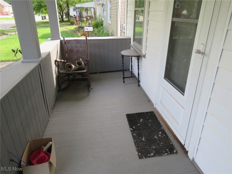 320 Hayes Avenue, Elyria, OH 44035 Photo 3