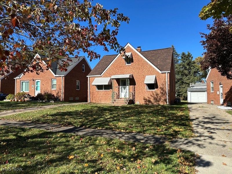 5926 Deering Avenue, Parma Heights, OH 44130 Photo 2