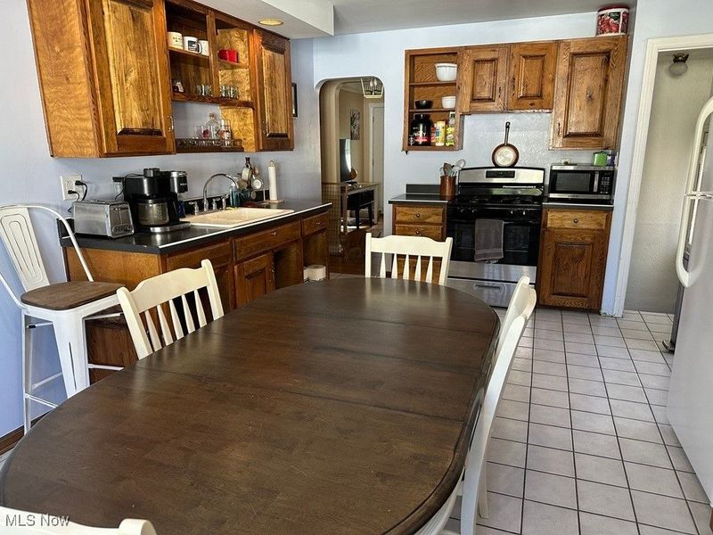 5926 Deering Avenue, Parma Heights, OH 44130 Photo 5