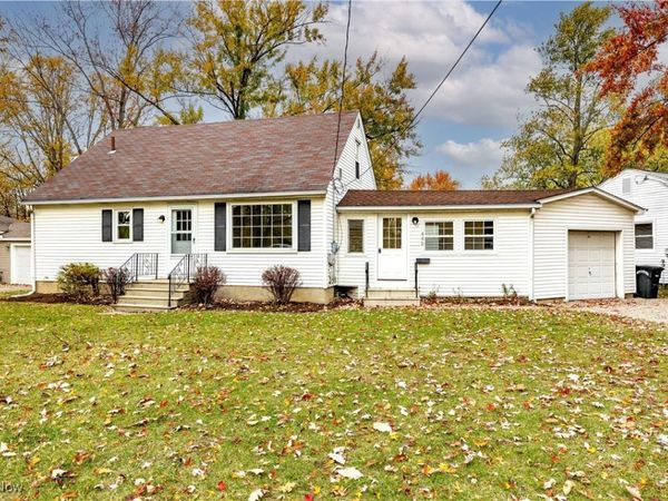 442 Hilliard Road, Elyria, OH 44035