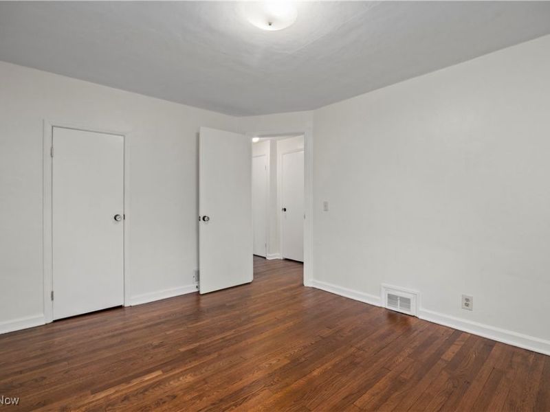 442 Hilliard Road, Elyria, OH 44035 Photo 14