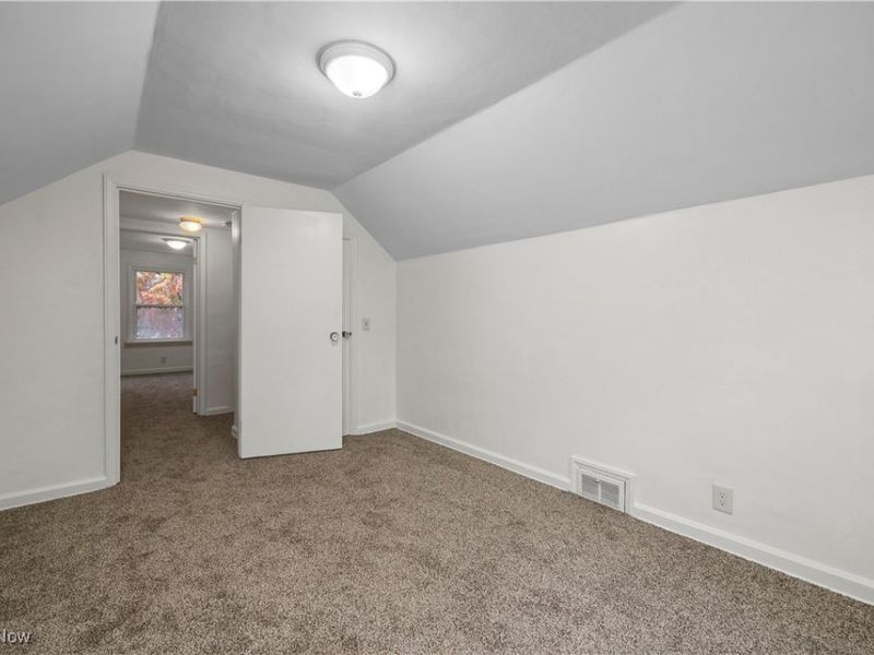 442 Hilliard Road, Elyria, OH 44035 Photo 20