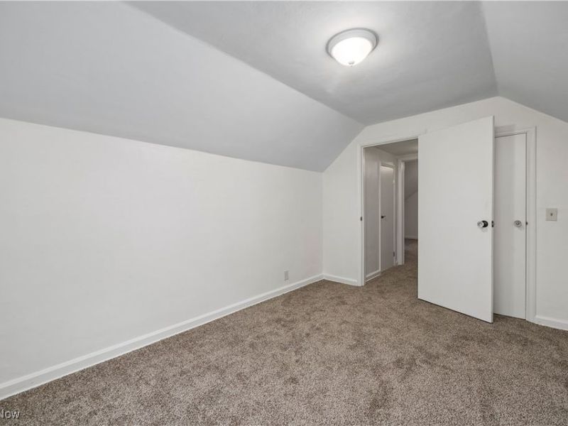 442 Hilliard Road, Elyria, OH 44035 Photo 21