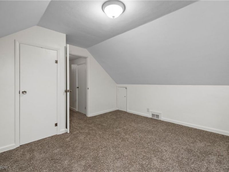 442 Hilliard Road, Elyria, OH 44035 Photo 22