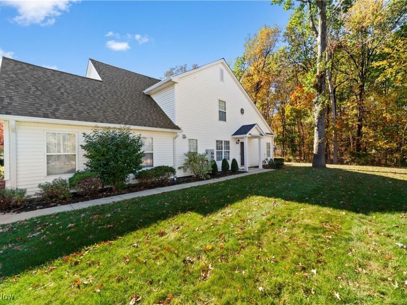 1986 W Reserve Circle, Avon, OH 44011 Photo 3