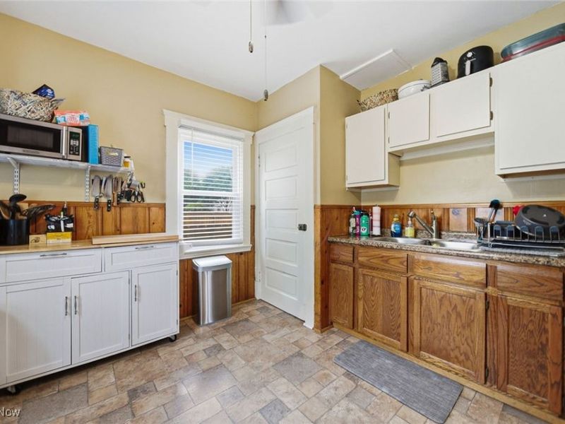 2149 W 11th Street, Cleveland, OH 44113 Photo 13