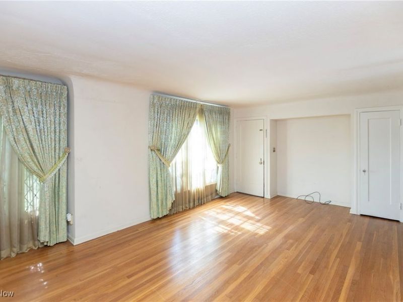 3666 Lindholm Road, Shaker Heights, OH 44120 Photo 5