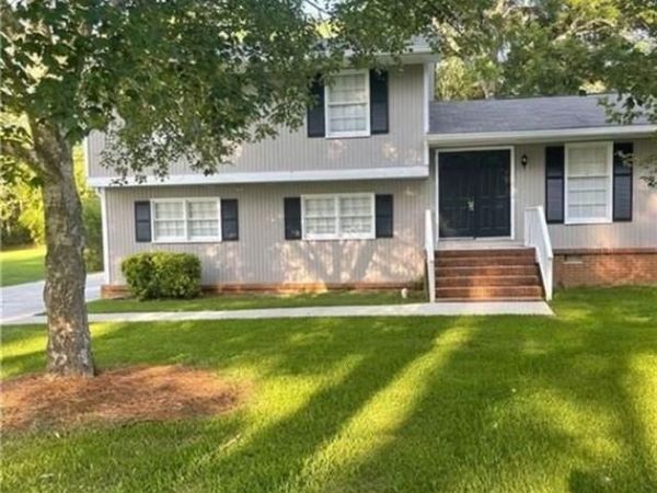 9226 CARLTON Trail, Covington, GA 30014