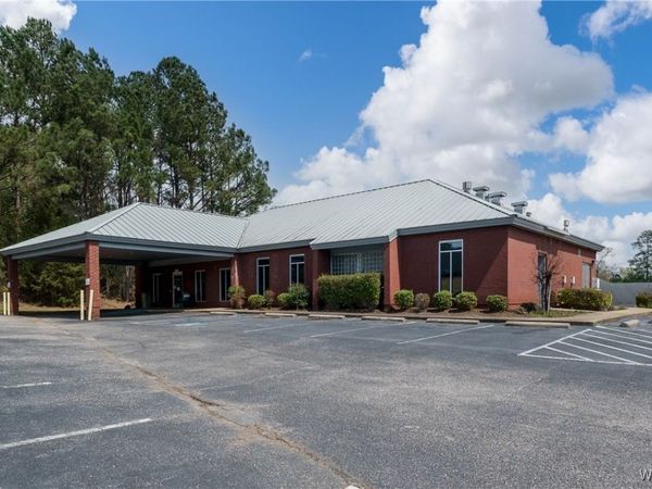 2401 Hospital Drive, Northport, AL 35476