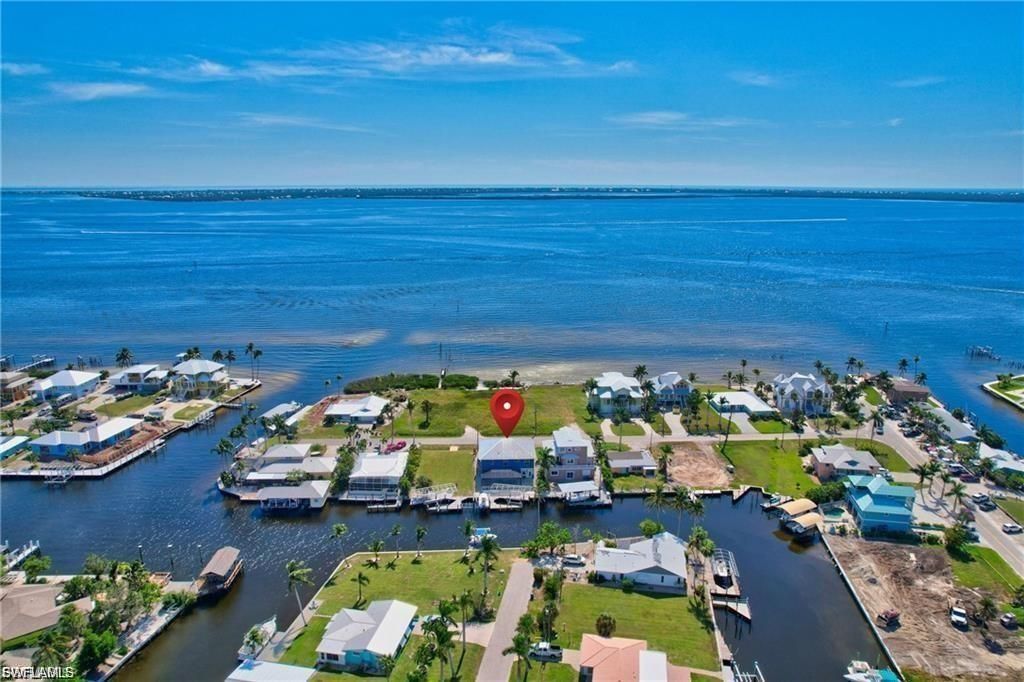 3420 1st Ave, Saint James City, FL 33956 Photo